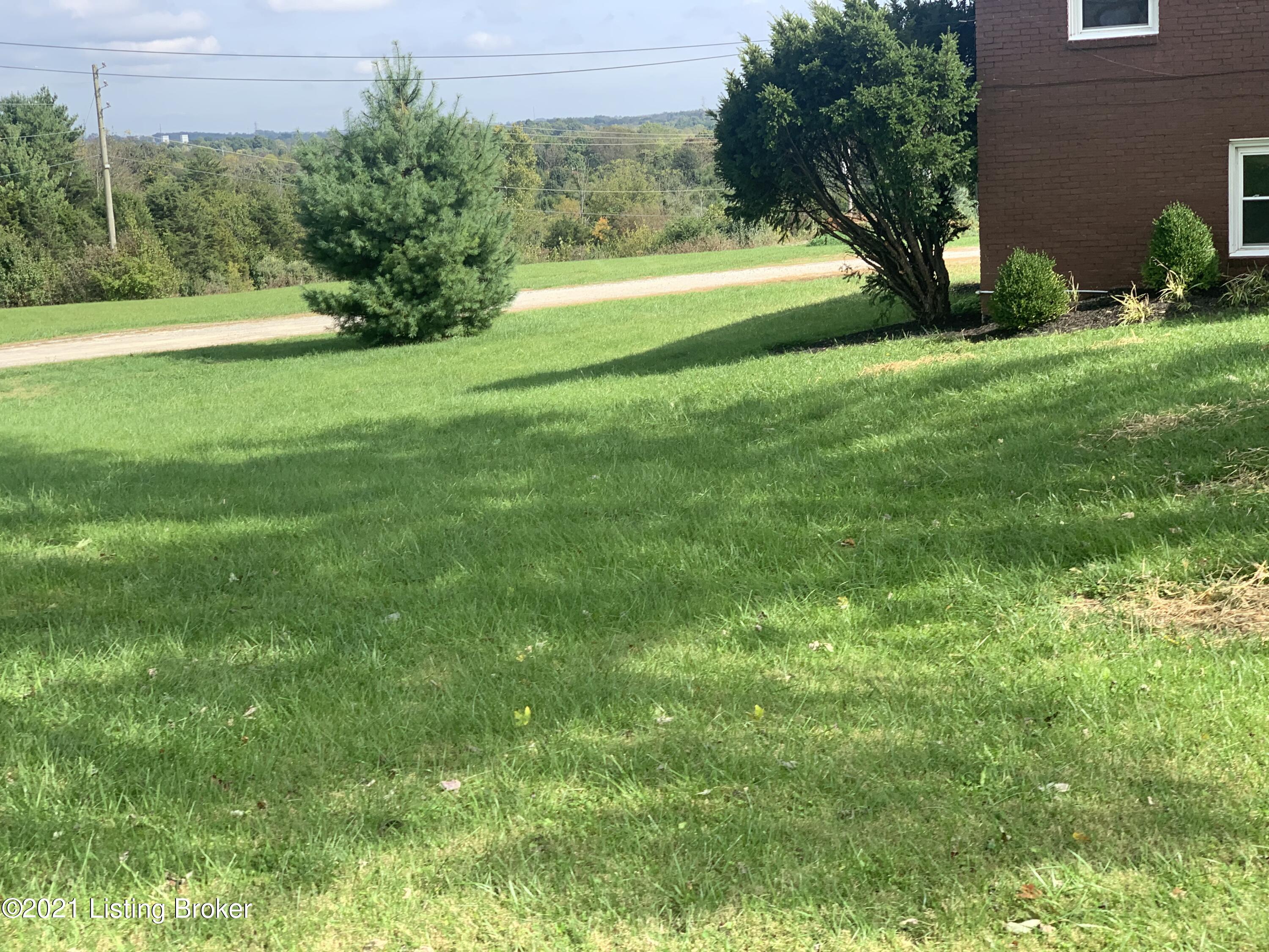 4712 Old Lagrange Road Buckner, KY 40010 - Photo 19 of 21 IMG_1898