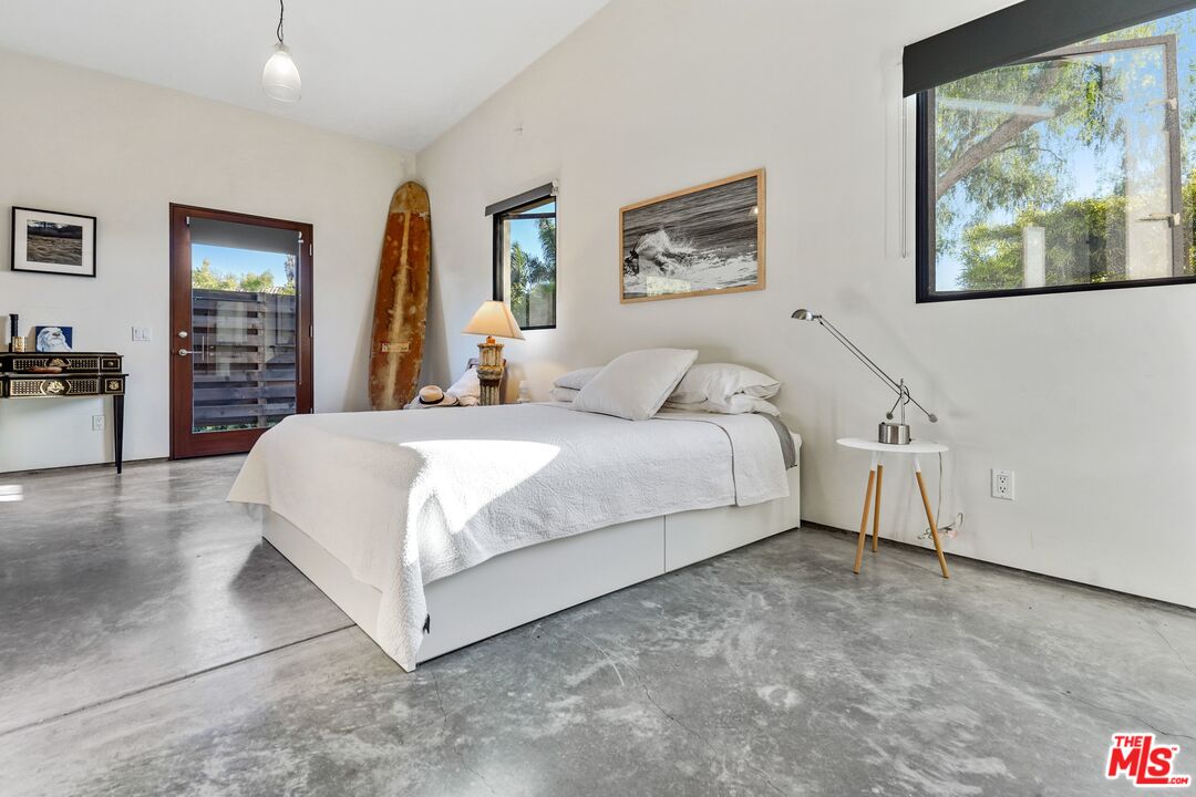5801 Kanan Dume Road Malibu, CA 90265 - Photo 18 of 44