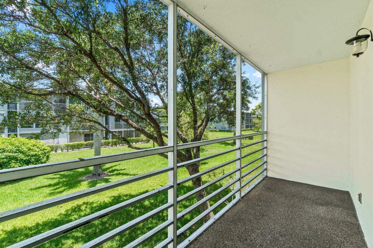 68 Suffolk B, Unit 68 Boca Raton, FL 33434 - Photo 17 of 26 Balcony 1