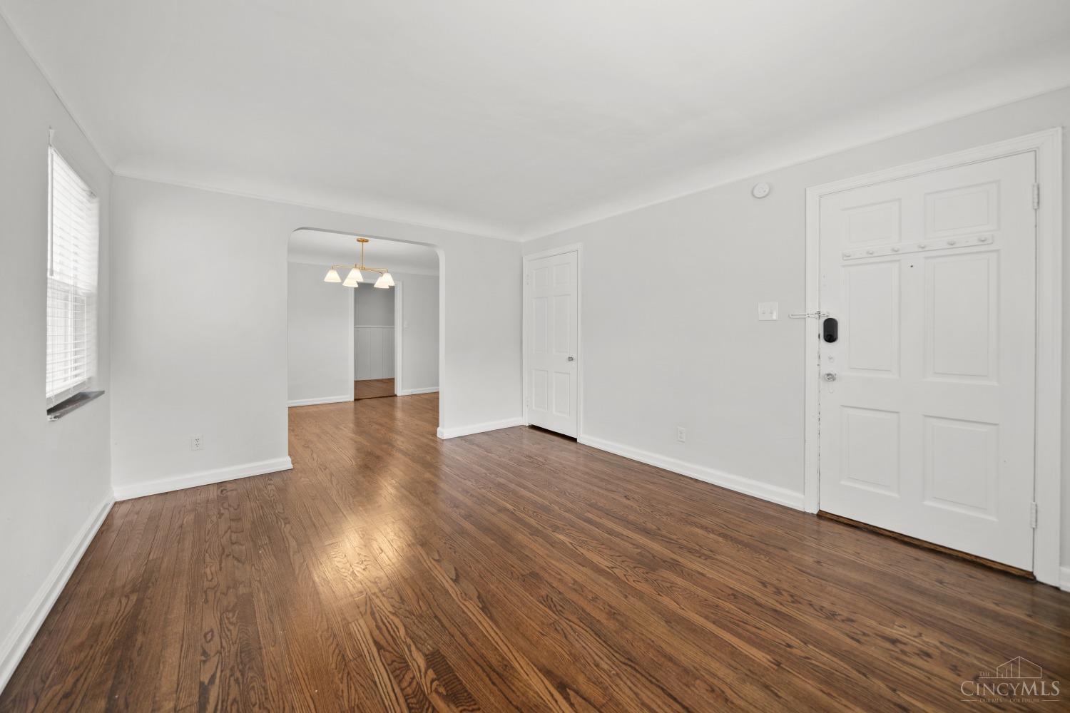 6427 Montgomery Road Cincinnati, OH 45213 - Photo 10 of 42 Gallery Image 10