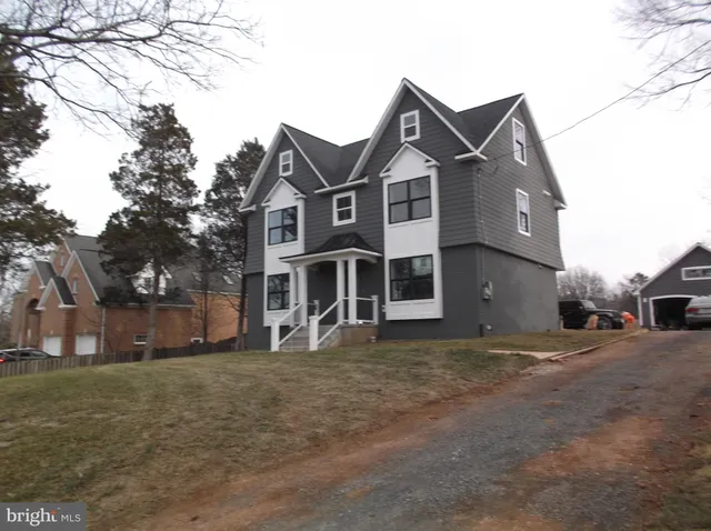 $850,000 | 8323 Rolling Road, Manassas, VA 20110
