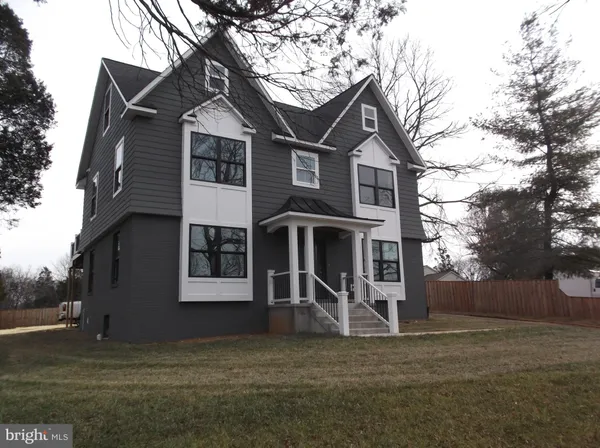 $850,000 | 8323 Rolling Road, Manassas, VA 20110