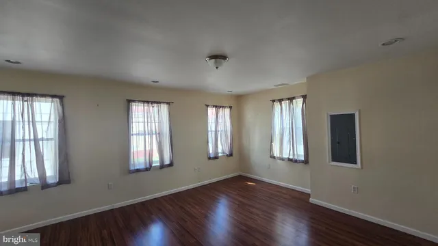 $1,595 | 244 North Water Street, Lancaster, PA 17603