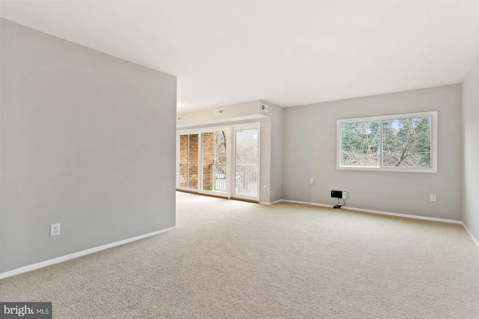 2909 Charing Cross Road, Unit 10 Falls Church, VA 22042 - Photo 11 of 26 Living Room