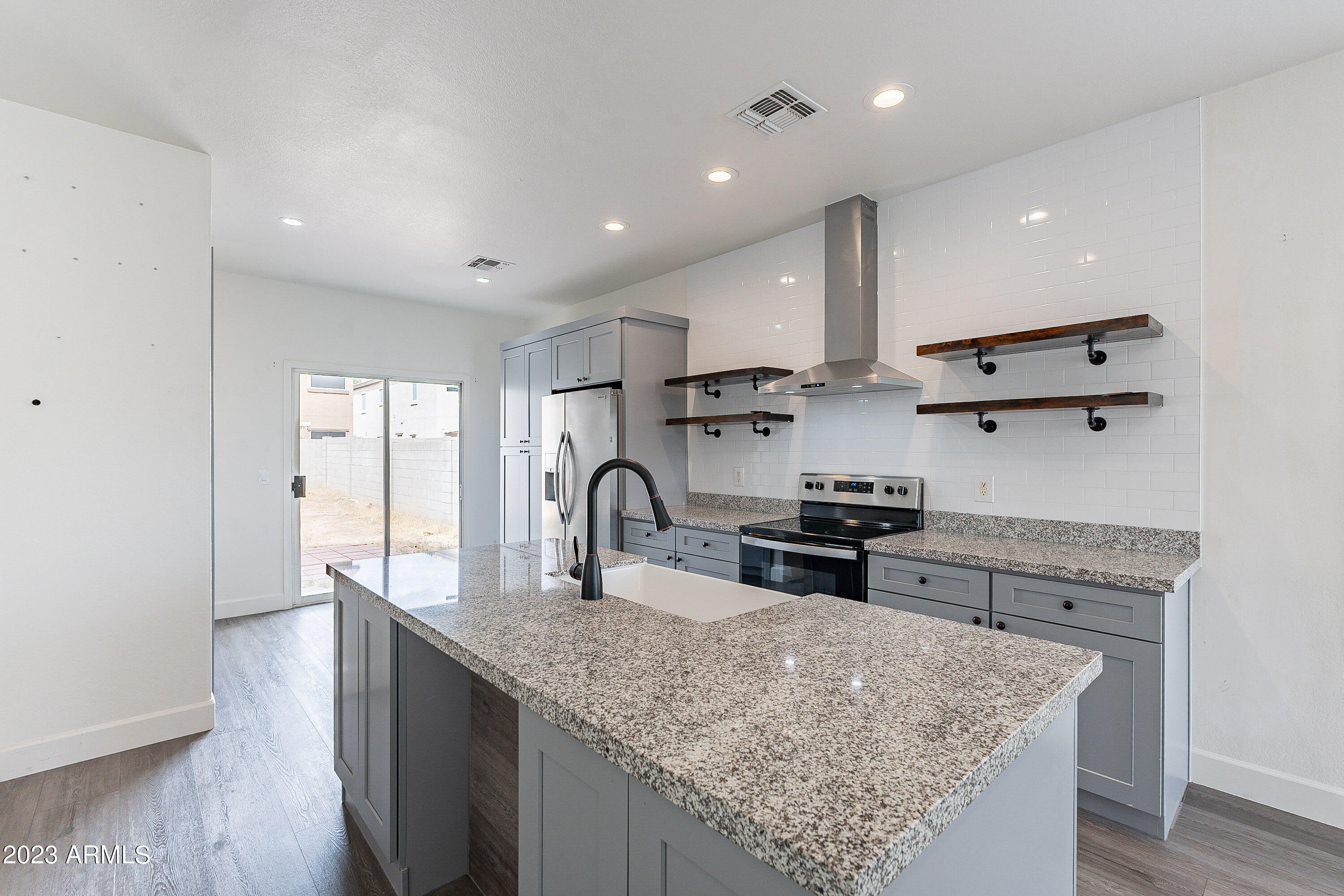 13180 West Redfield Road Surprise, AZ 85379 - Photo 8 of 26 Redfield-HD-10