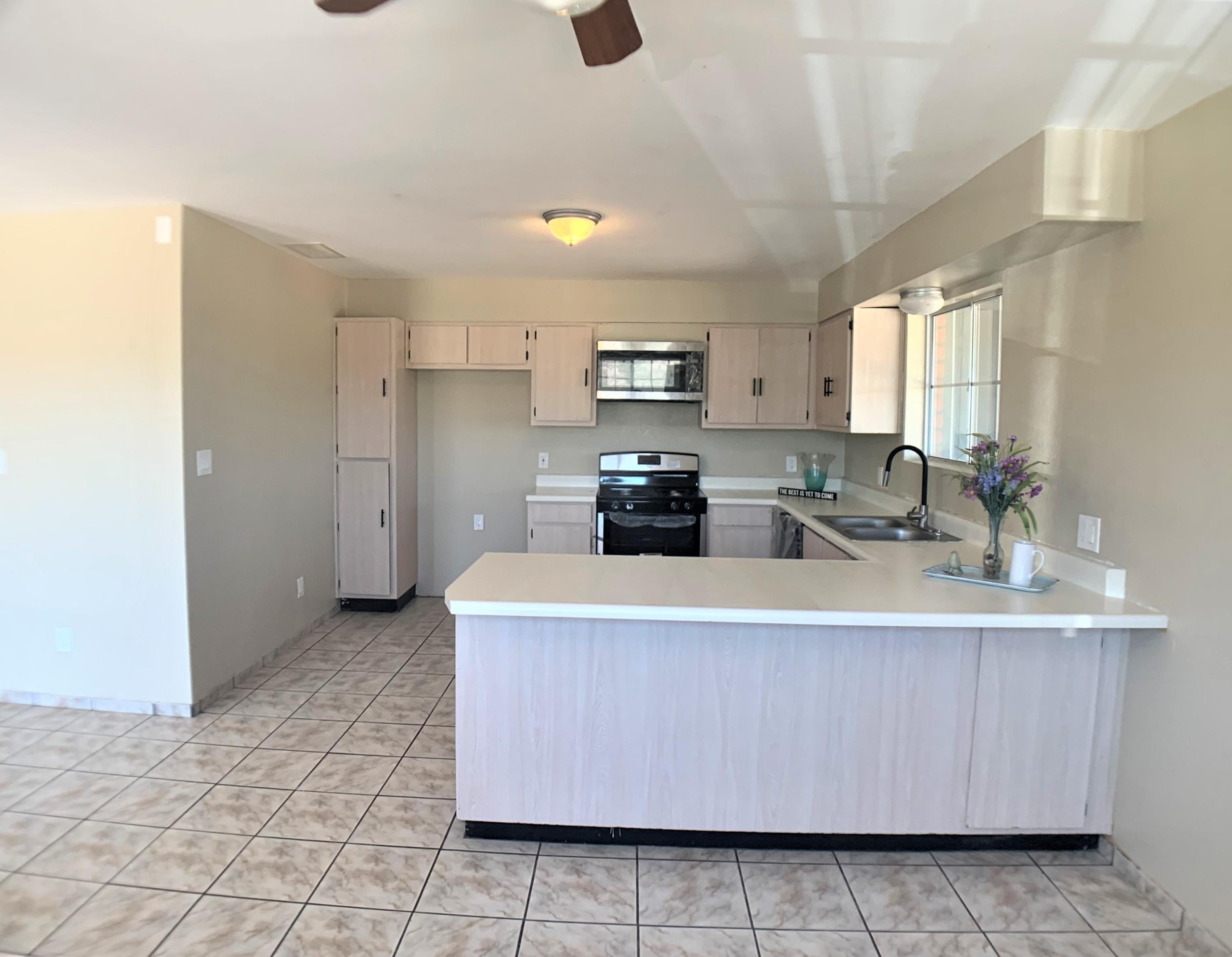 580 Ruben Court Rio Rico, AZ 85648 - Photo 6 of 27
