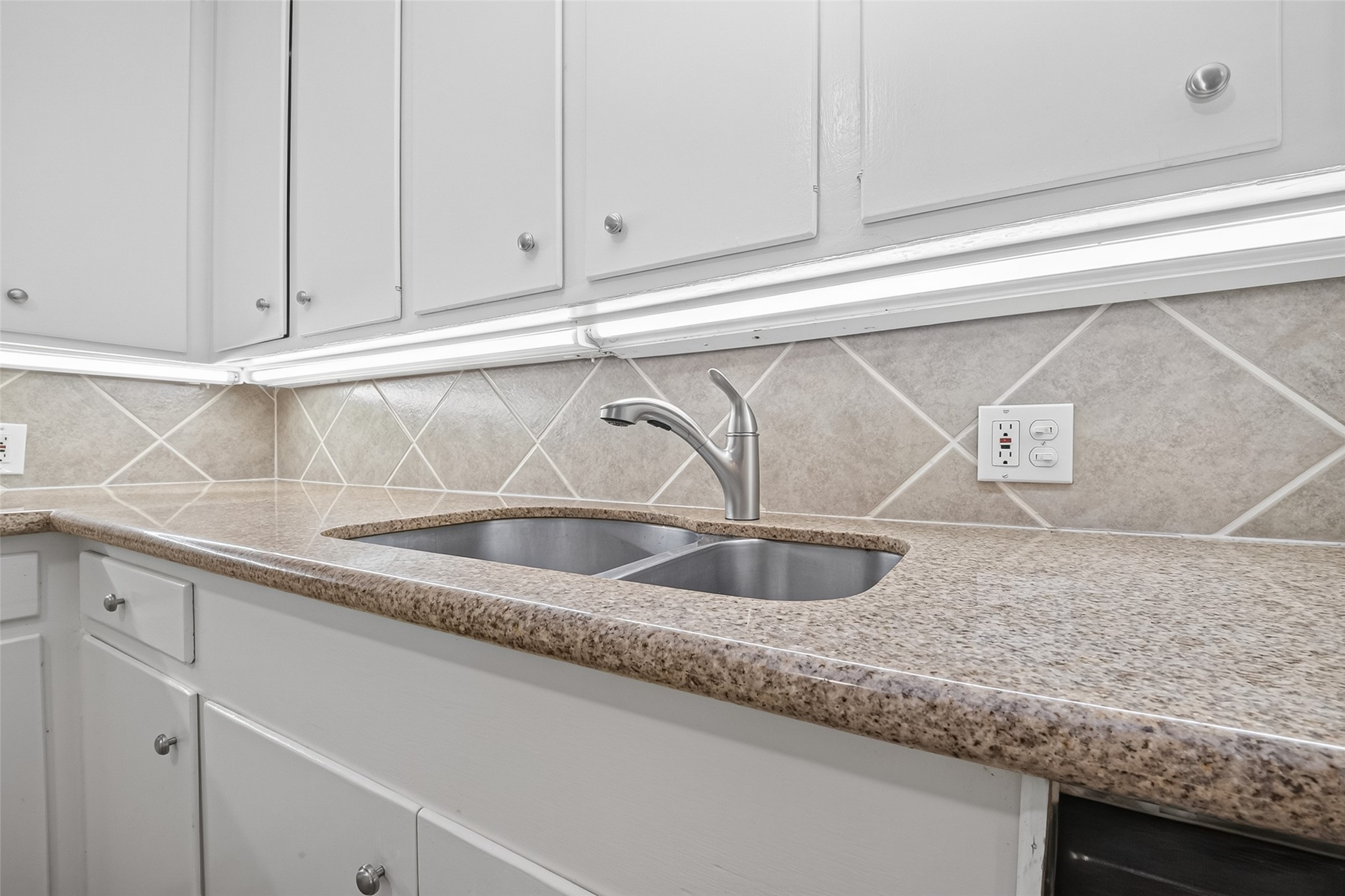 6305 Crab Orchard Road, Unit 2 Houston, TX 77057 - Photo 13 of 26
