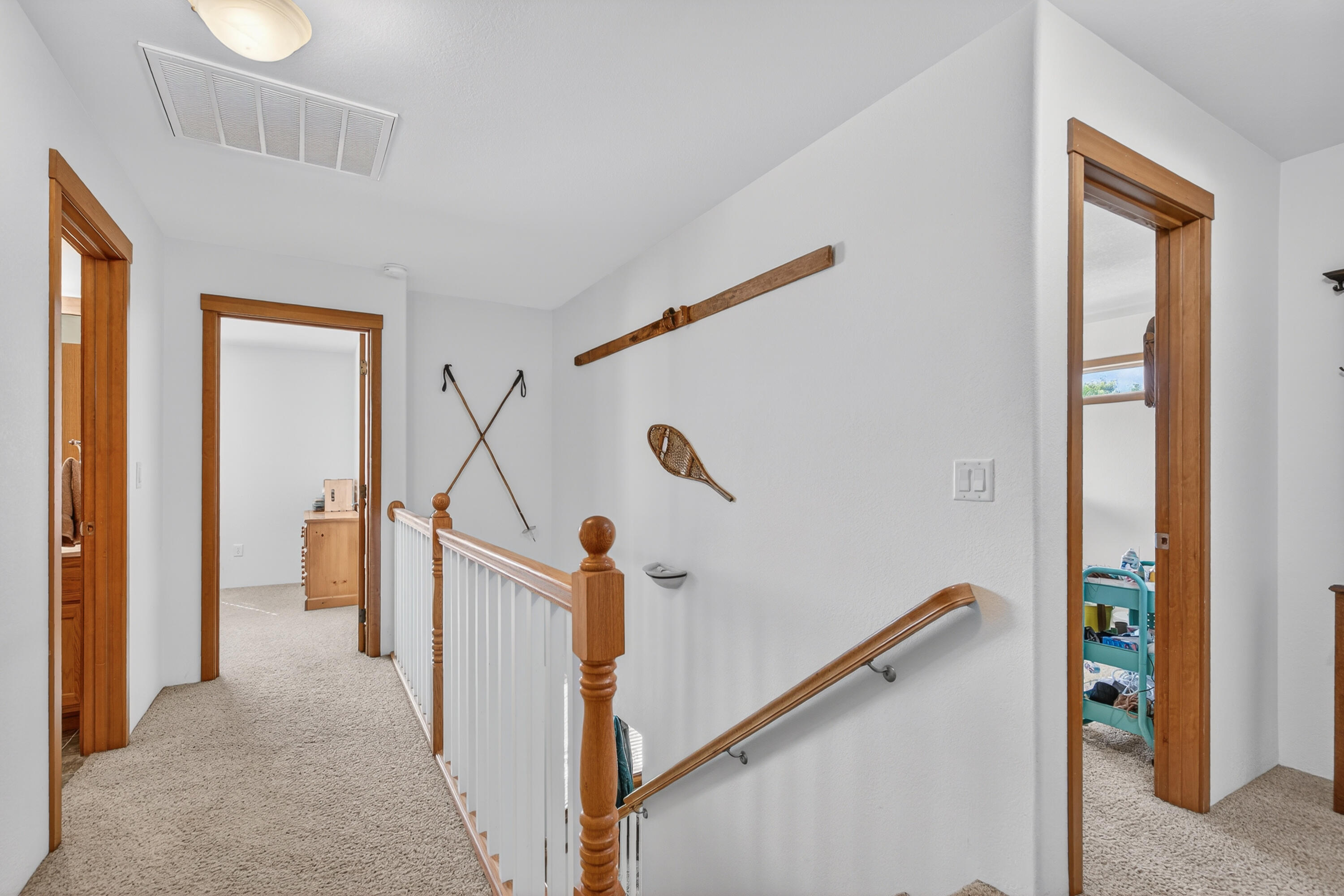 2011 Spruce Way Medford, OR 97501 - Photo 10 of 26 18-18