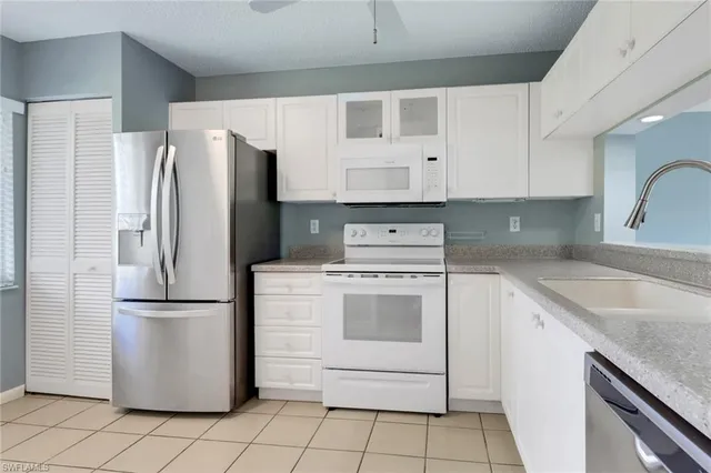 $1,800 | 4556 Andover Way, Unit E106, Naples, FL 34112