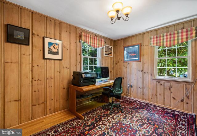 $1,500,000 | 1812 North Hollister Street, Arlington, VA 22205