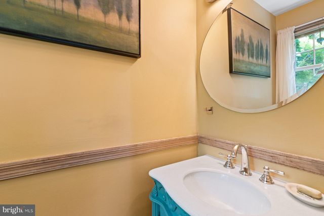 $1,500,000 | 1812 North Hollister Street, Arlington, VA 22205