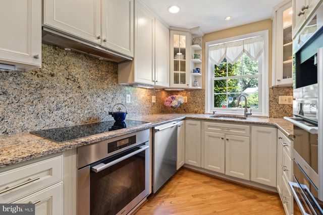 $1,500,000 | 1812 North Hollister Street, Arlington, VA 22205