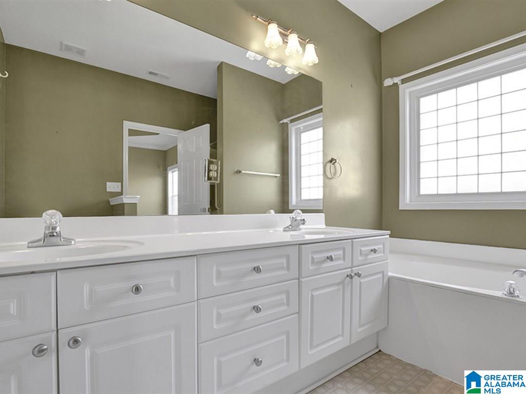 804 Waterford Circle Calera, AL 35040 - Photo 14 of 27