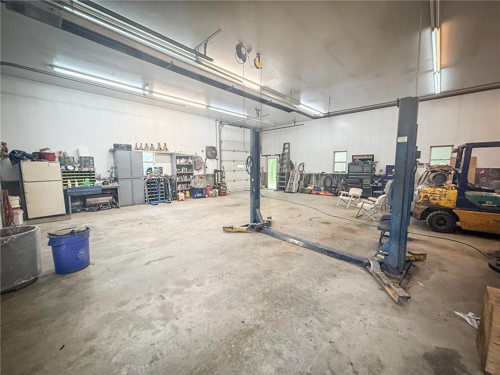 829 Saxonburg Road Butler, PA 16002 - Photo 48 of 49 a view of a gym equipment