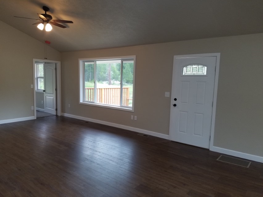 7815 East Hamilton Road Chattaroy, WA 99003 - Photo 6 of 20