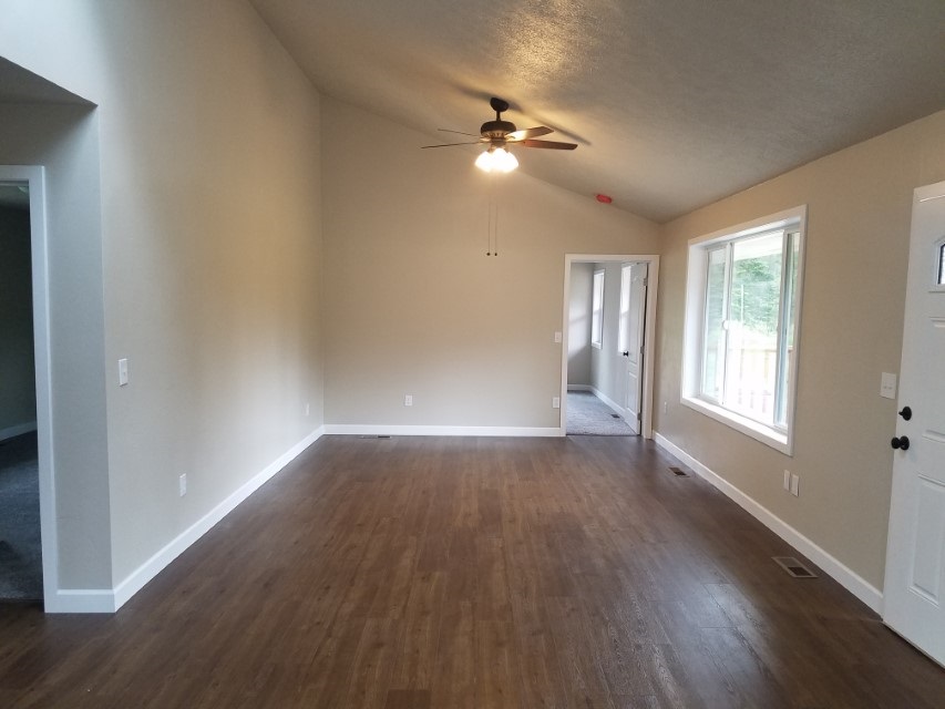 7815 East Hamilton Road Chattaroy, WA 99003 - Photo 7 of 20
