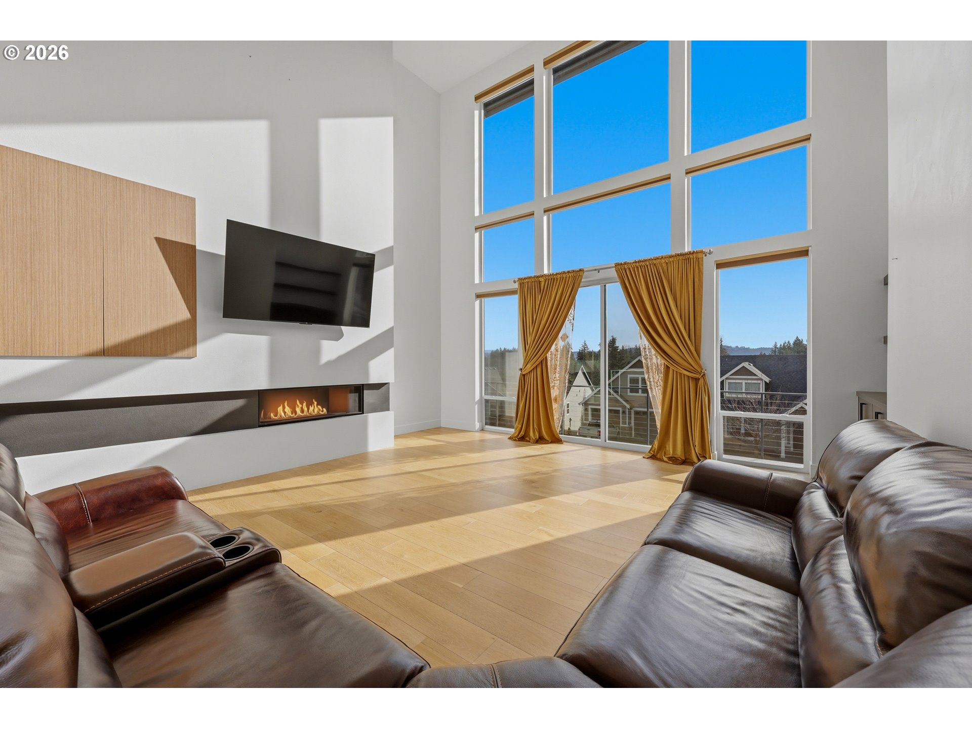1345 North R Street Washougal, WA 98671 - Photo 16 of 47 Living Room