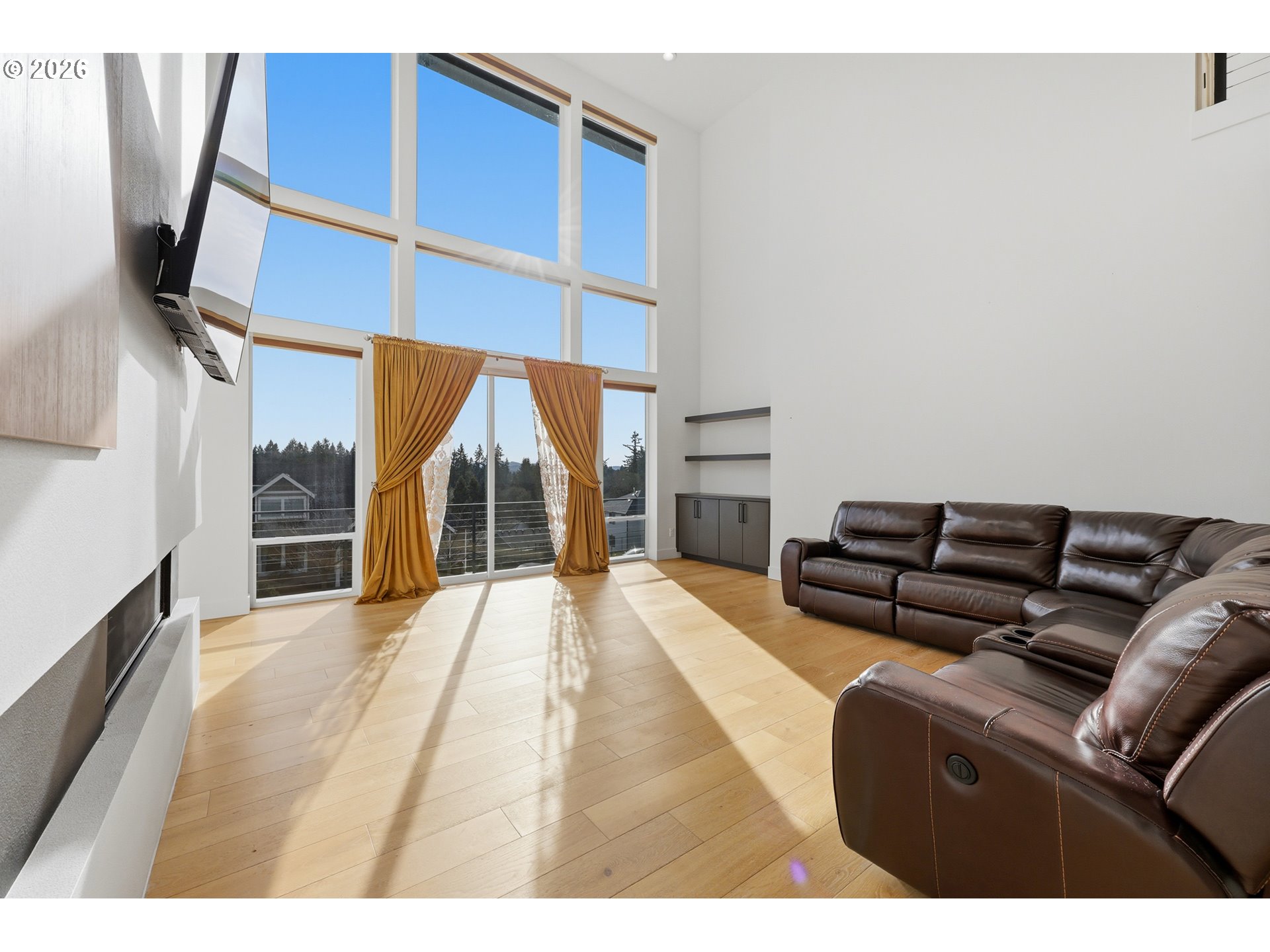 1345 North R Street Washougal, WA 98671 - Photo 17 of 47 Living Room