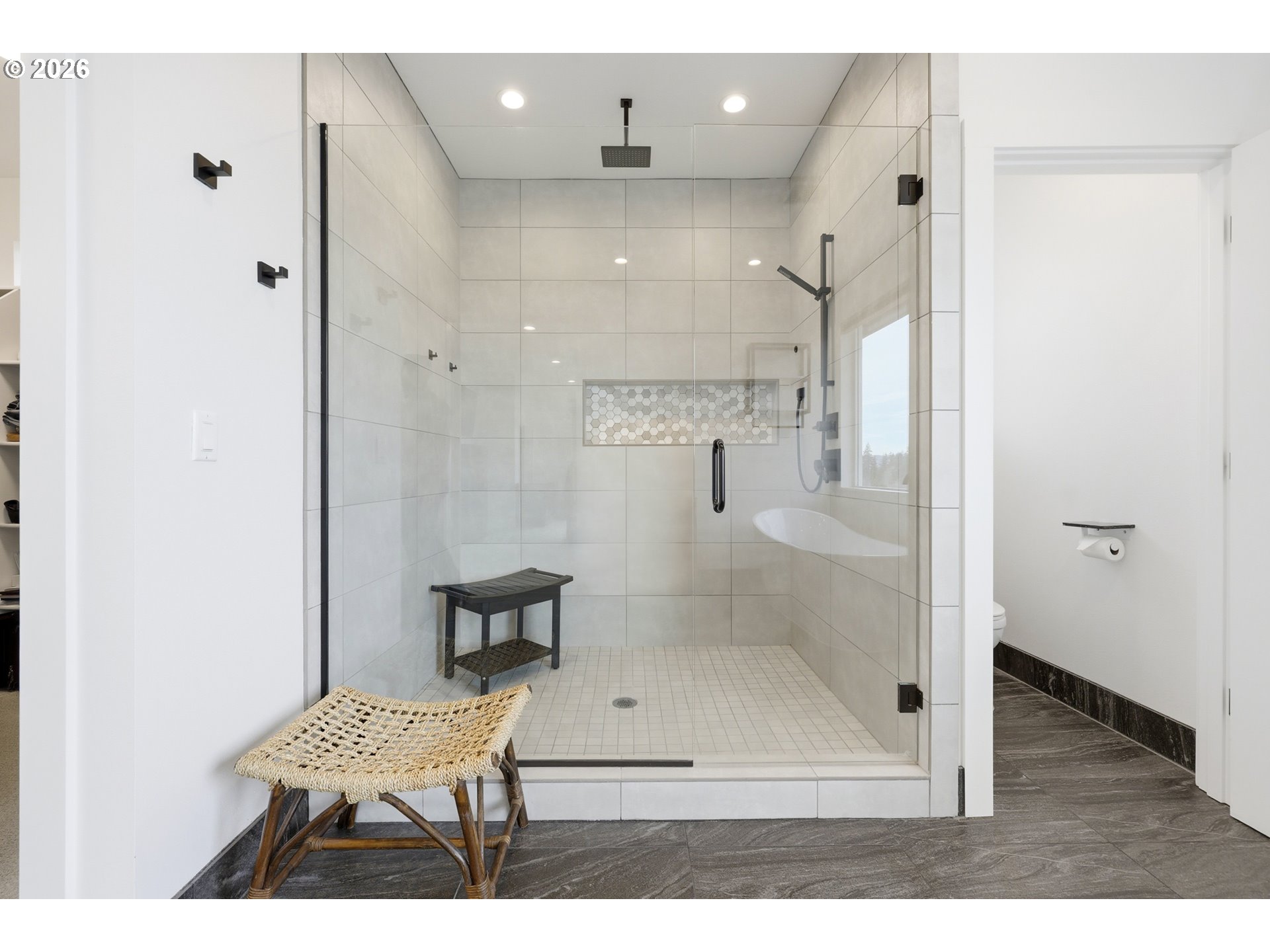 1345 North R Street Washougal, WA 98671 - Photo 32 of 47 Bathroom, Attached