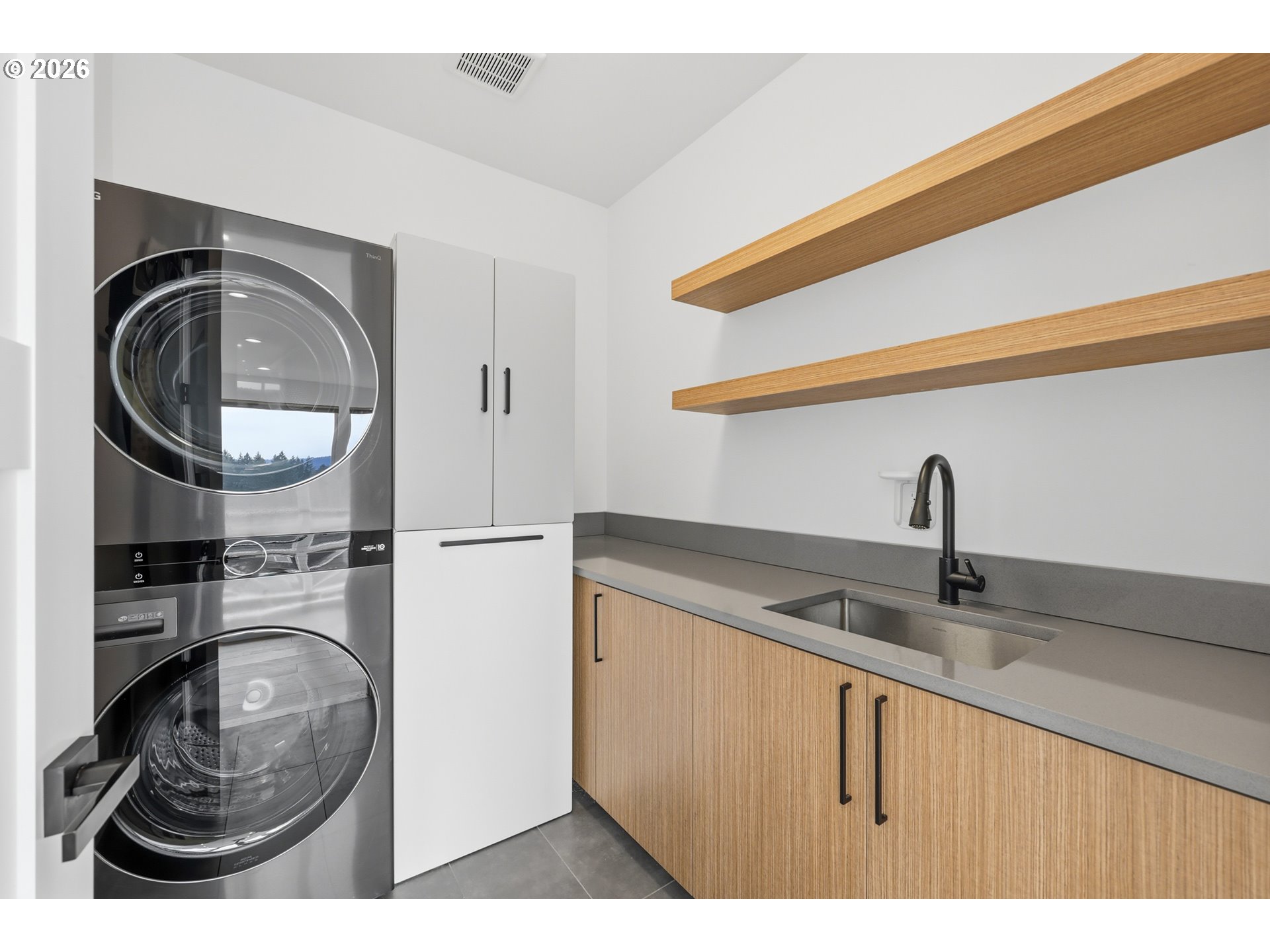 1345 North R Street Washougal, WA 98671 - Photo 33 of 47 Laundry