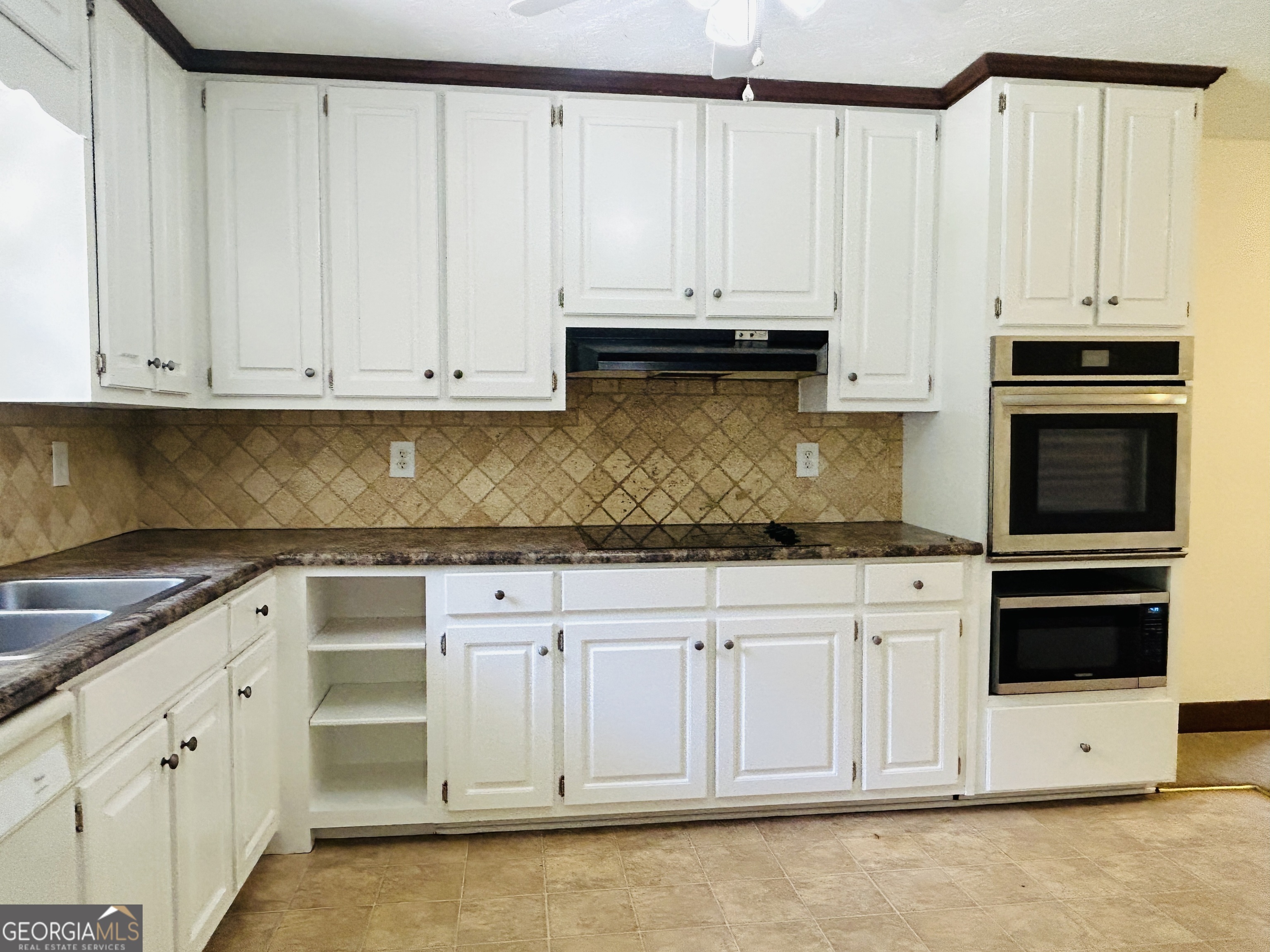 5433 Wydella Road Southwest Lilburn, GA 30047 - Photo 14 of 34 Gallery Image 14