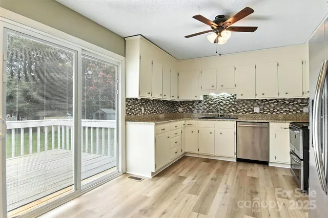 $249,900 | 952 30th Street Northeast, Conover, NC 28613