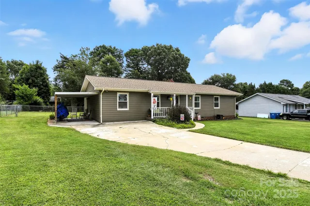 $249,900 | 952 30th Street Northeast, Conover, NC 28613