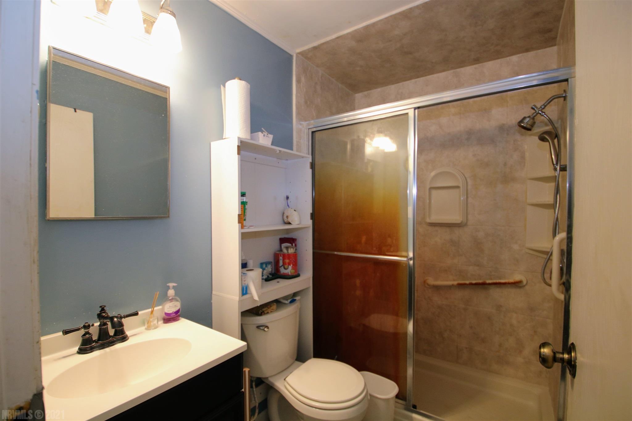 4907 Norris Run Road Blacksburg, VA 24060 - Photo 13 of 31 Gallery Image 13