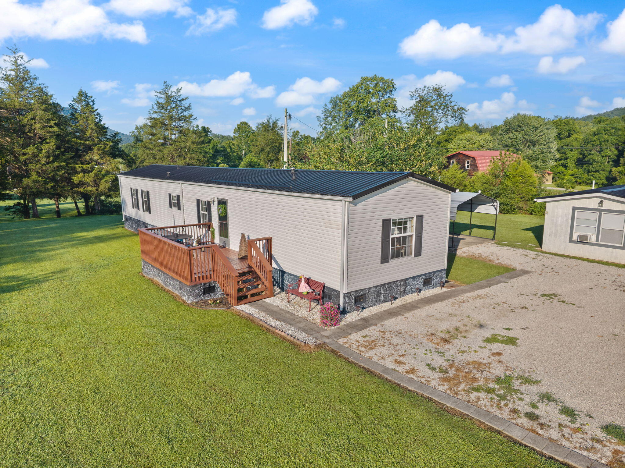 45 Oak Valley Road Irvine, KY 40336 - Photo 28 of 36 75-web-or-mls-DJI_20260715082622_0464_D