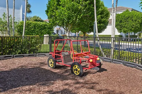 $439,000 | 482 Graham Place, Boynton Beach, FL 33435