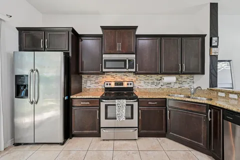 $439,000 | 482 Graham Place, Boynton Beach, FL 33435