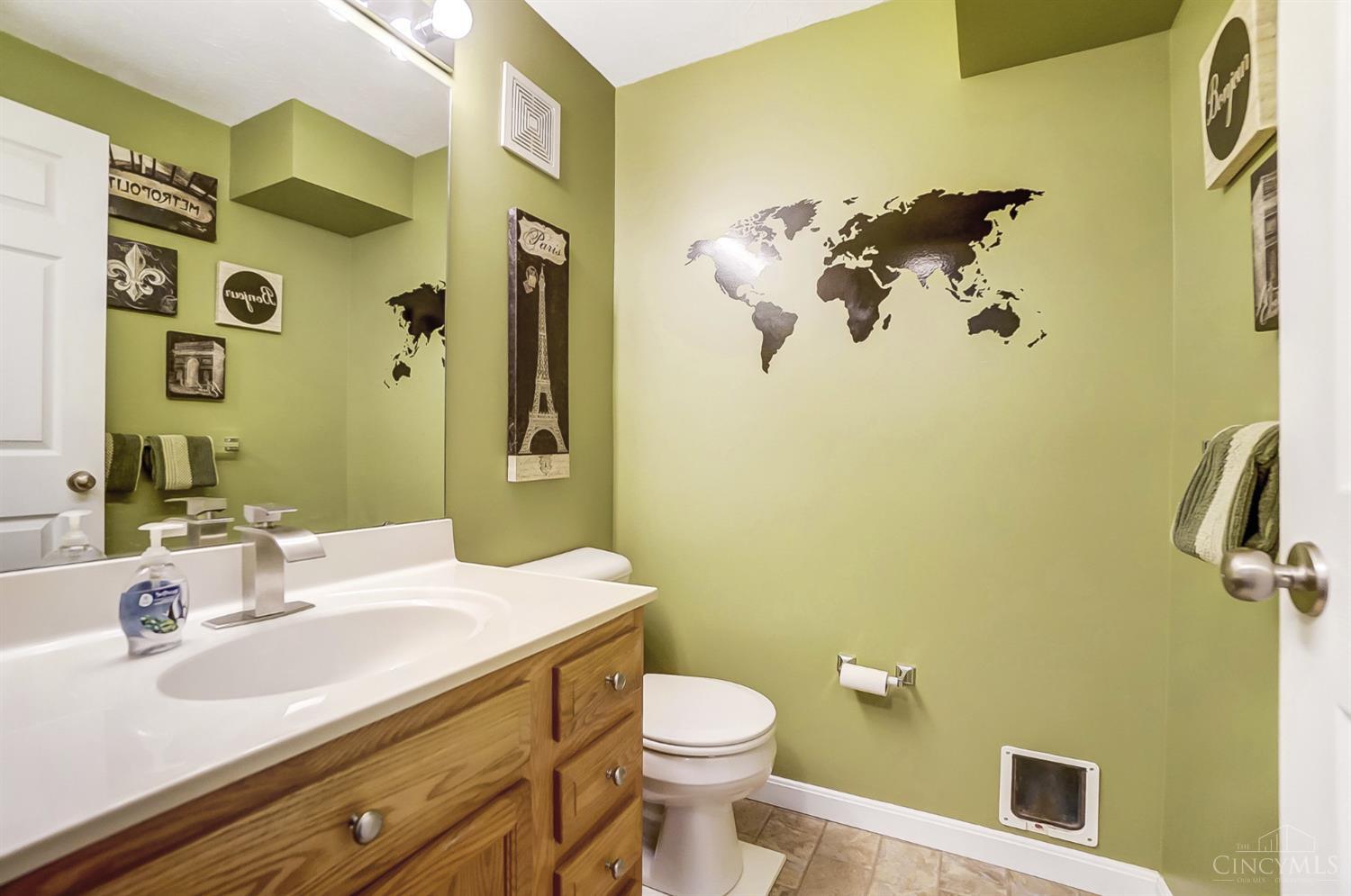 4662 Riley Lane Cincinnati, OH 45227 - Photo 59 of 73 Gallery Image 59