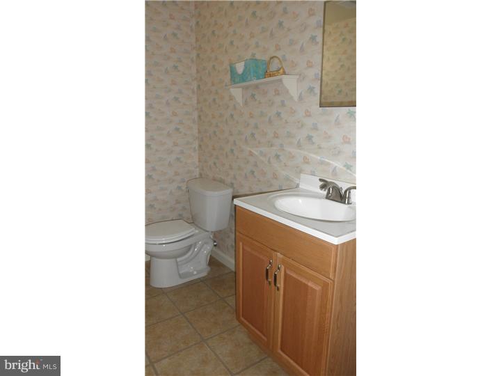 2425 Yellowstone Road Cinnaminson, NJ 08077 - Photo 16 of 18 Half Bath