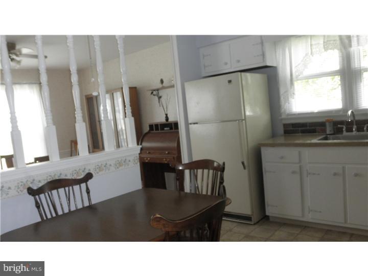 2425 Yellowstone Road Cinnaminson, NJ 08077 - Photo 5 of 18 Kitchen