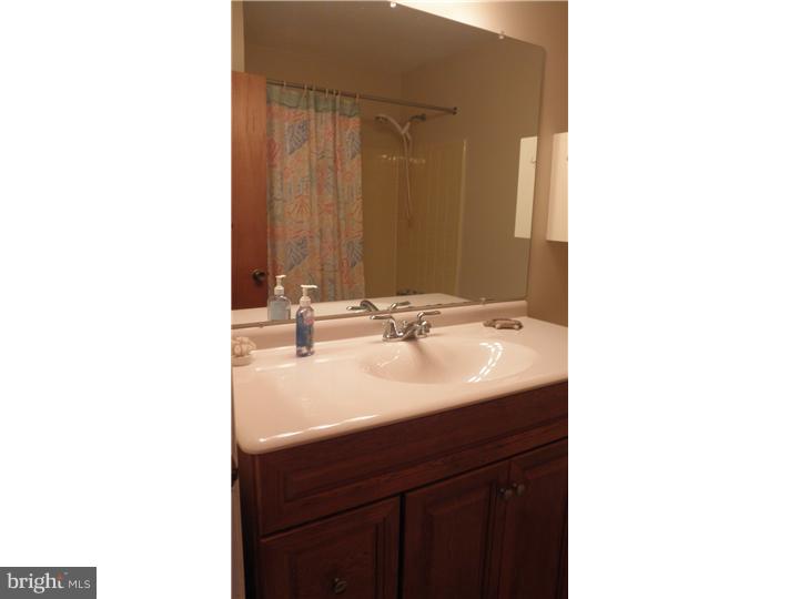 2425 Yellowstone Road Cinnaminson, NJ 08077 - Photo 8 of 18 Bathroom
