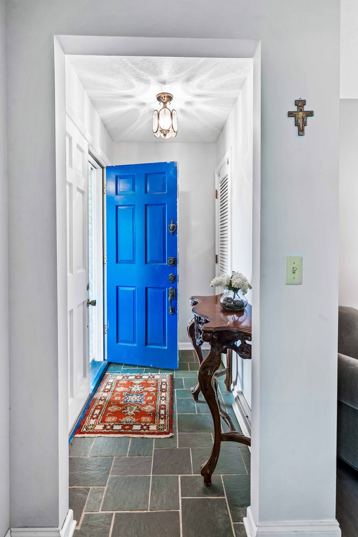 104 Ruth Road Bloomington, IL 61701 - Photo 7 of 52