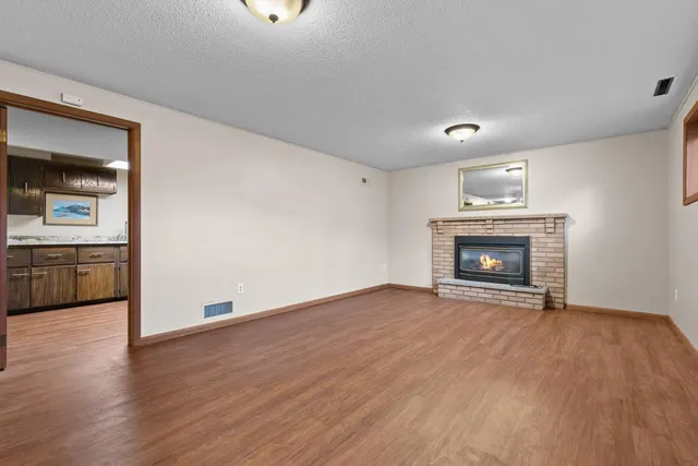 $997,700 | 50 Willow Wood Drive, Tonka Bay, MN 55331