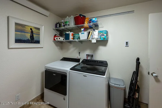 $650,000 | 189 East Street, Star Valley Ranch, WY 83127