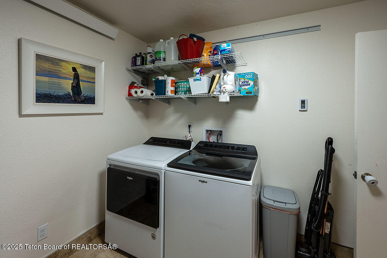 189 East Street Star Valley Ranch, WY 83127 - Photo 18 of 27 Tyler int 7516