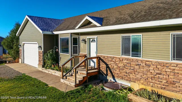 $650,000 | 189 East Street, Star Valley Ranch, WY 83127