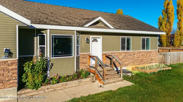 $650,000 | 189 East Street, Star Valley Ranch, WY 83127
