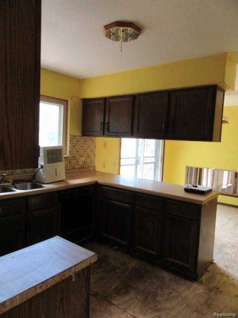 28700 Karr Road Belleville, MI 48111 - Photo 28 of 32
