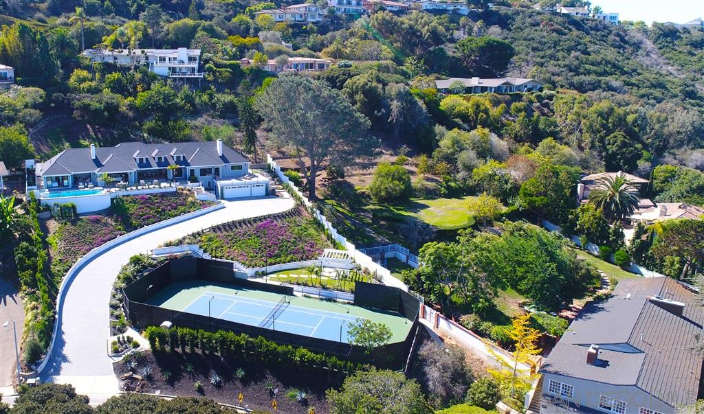 2695 Hidden Valley Road La Jolla, CA 92037 - Photo 2 of 25