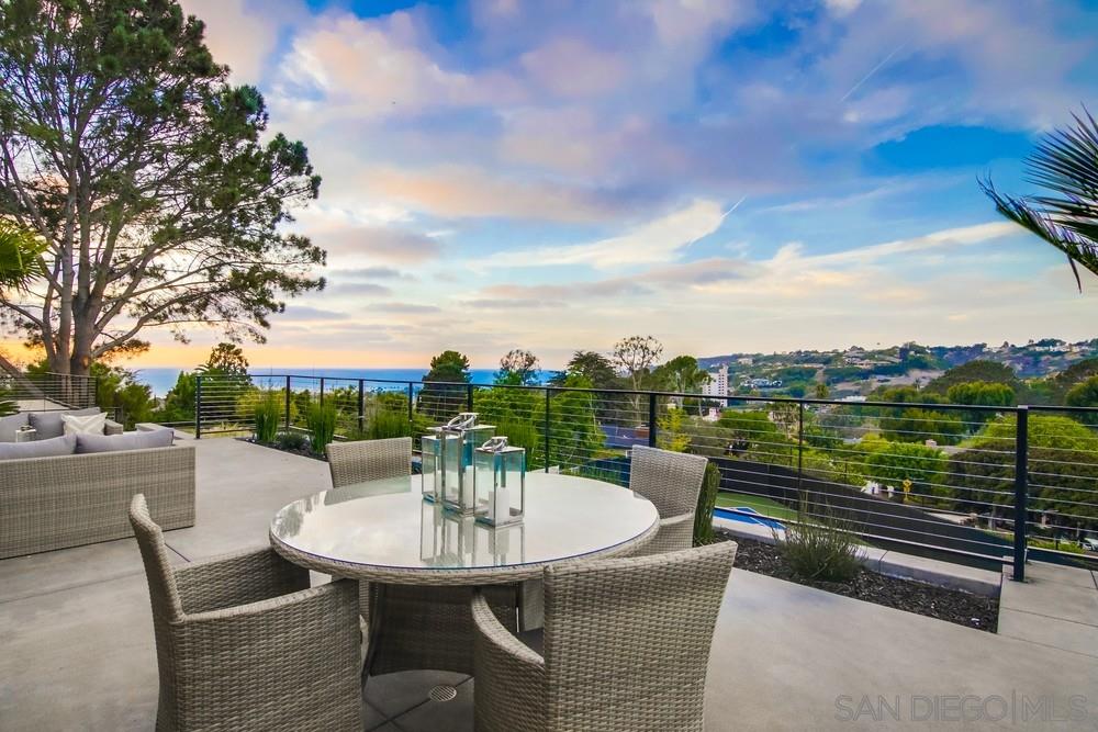 2695 Hidden Valley Road La Jolla, CA 92037 - Photo 14 of 25