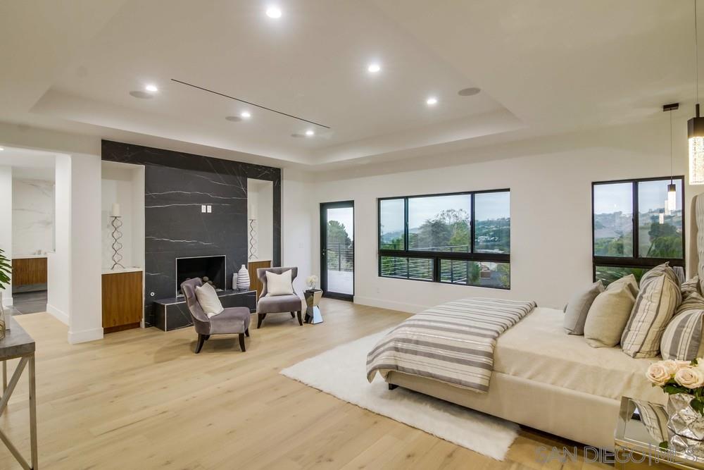 2695 Hidden Valley Road La Jolla, CA 92037 - Photo 17 of 25