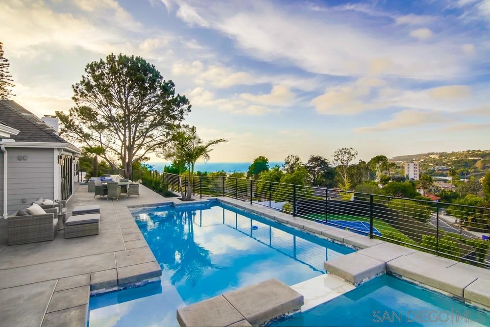 2695 Hidden Valley Road La Jolla, CA 92037 - Photo 3 of 25