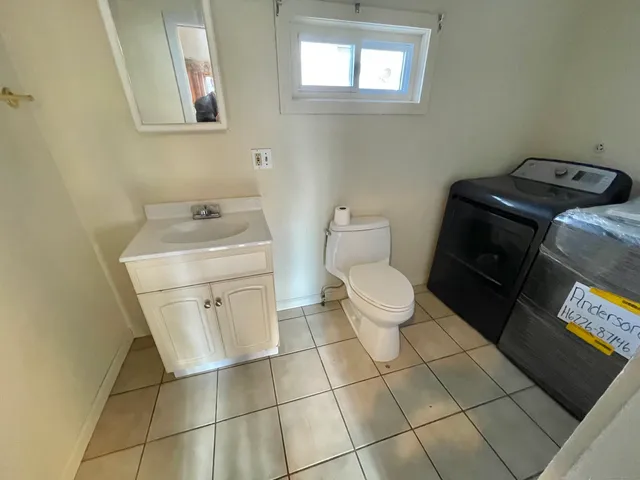 $299,900 | 25 Pleasant Street, Ansonia, CT 06401