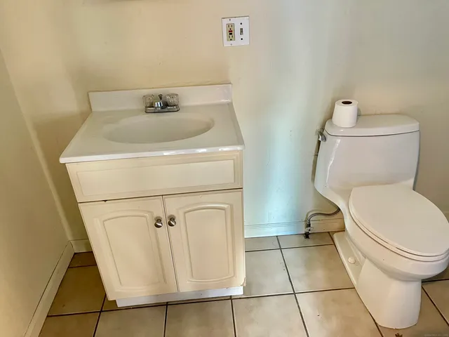 $299,900 | 25 Pleasant Street, Ansonia, CT 06401