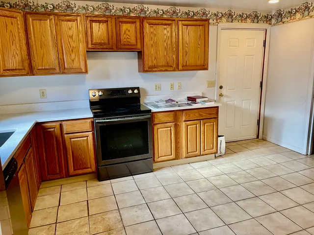 $299,900 | 25 Pleasant Street, Ansonia, CT 06401