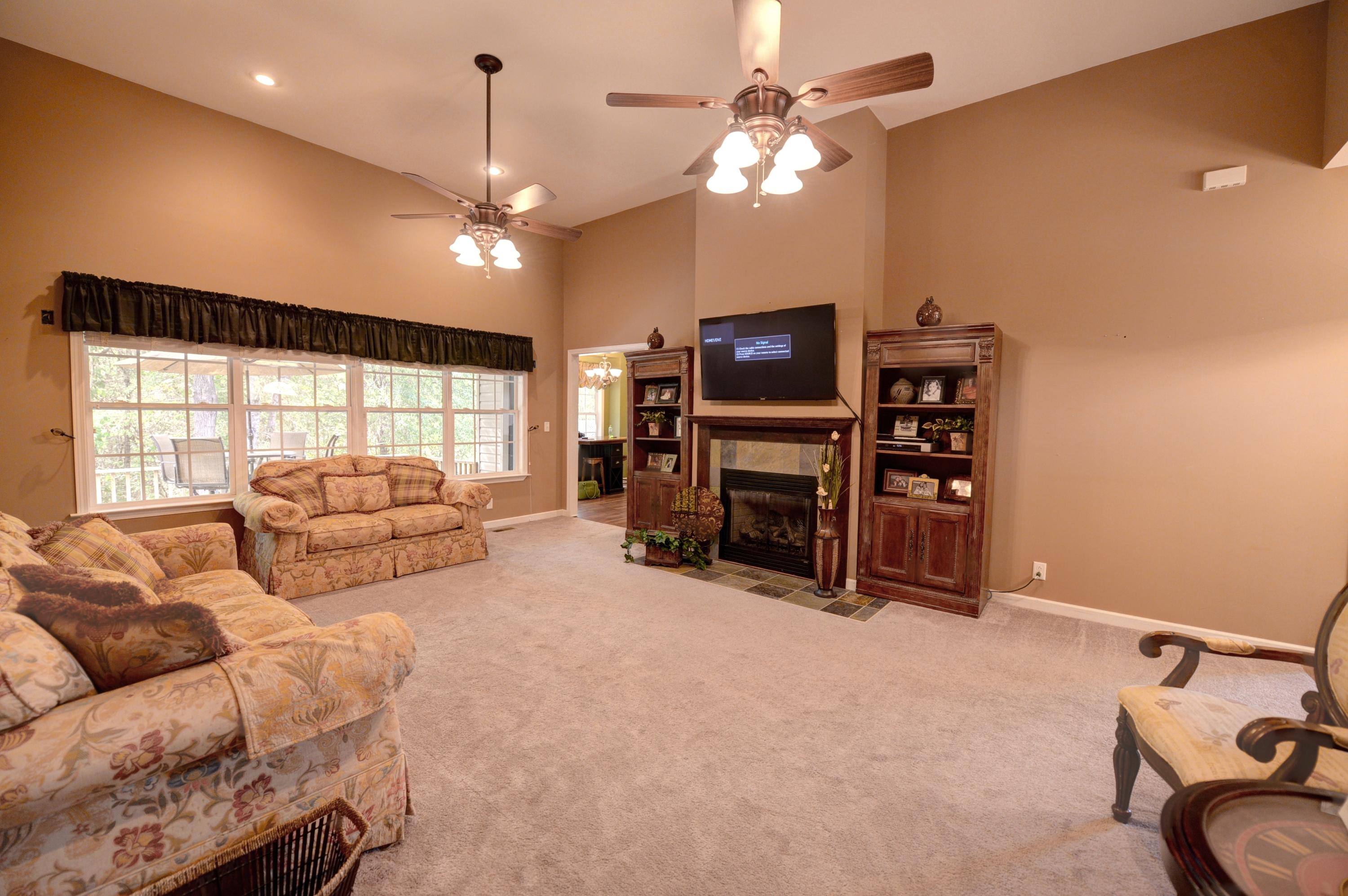 4966 Blythes Ferry Road Dayton, TN 37321 - Photo 3 of 43 1 4966 Blythe Ferry Living 3